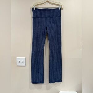 🔥Athleta Blue Ribbed Flare Leggings🔥